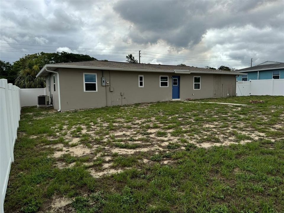 For Rent: $1,500 (2 beds, 1 baths, 1170 Square Feet)