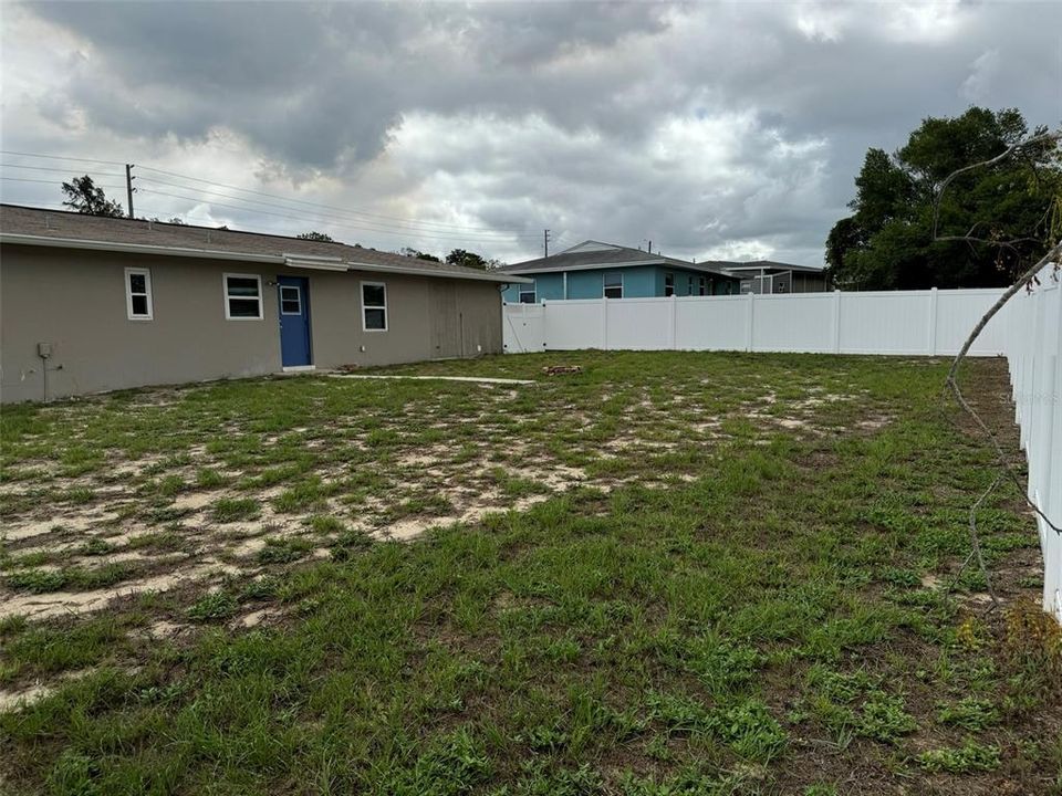 For Rent: $1,500 (2 beds, 1 baths, 1170 Square Feet)