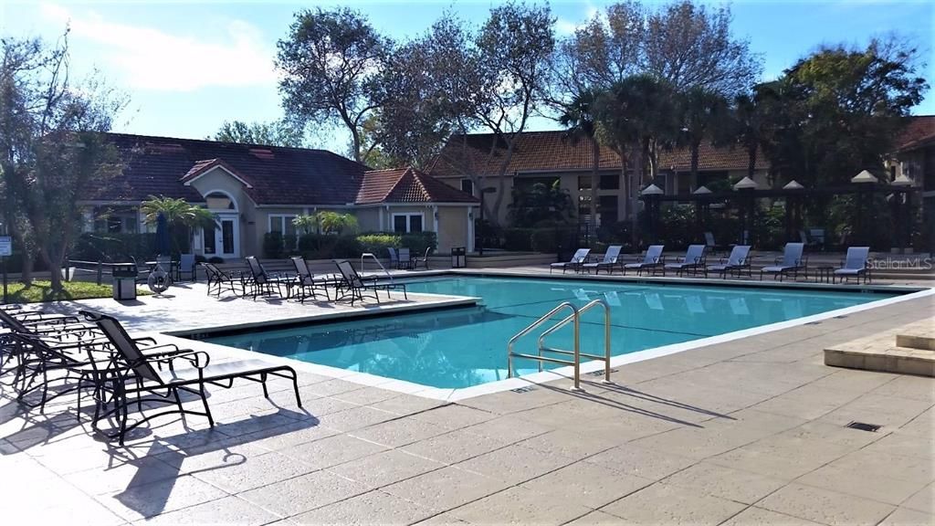 For Rent: $1,400 (1 beds, 1 baths, 572 Square Feet)