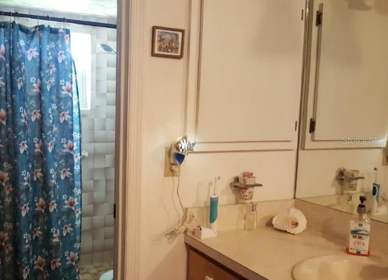 For Rent: $2,400 (2 beds, 2 baths, 1431 Square Feet)