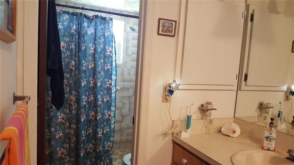 For Rent: $2,400 (2 beds, 2 baths, 1431 Square Feet)