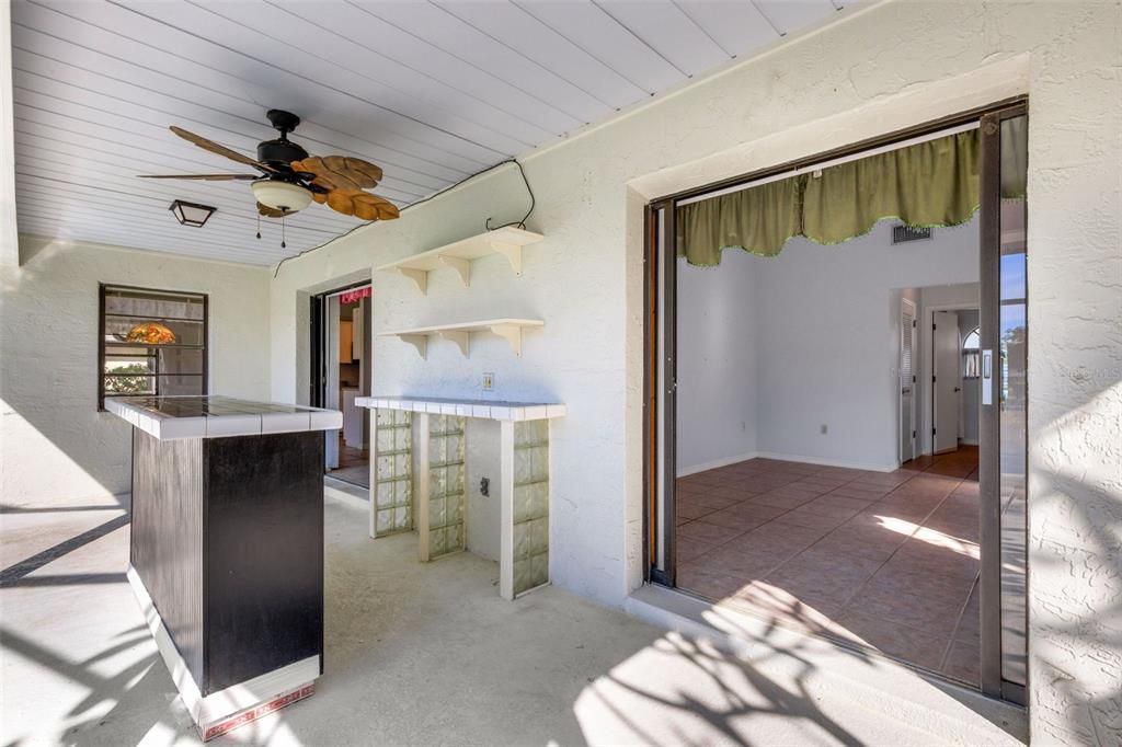 待售: $425,000 (3 贝兹, 2 浴室, 1631 平方英尺)