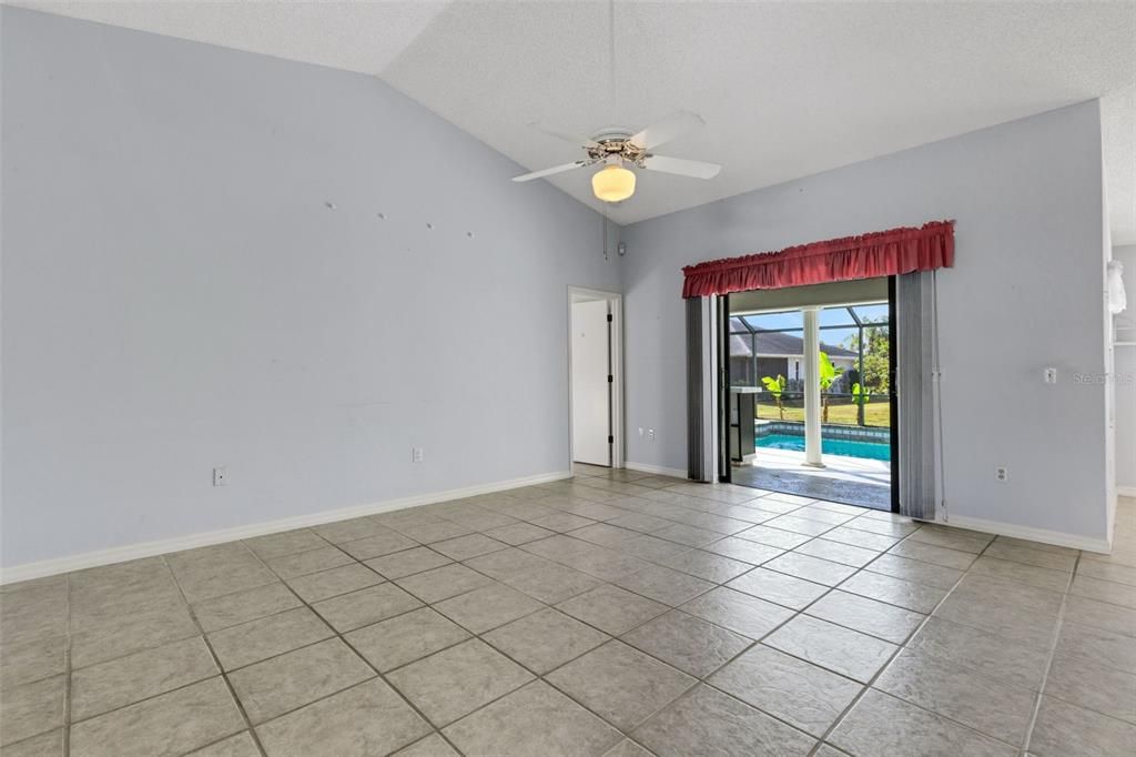 待售: $425,000 (3 贝兹, 2 浴室, 1631 平方英尺)