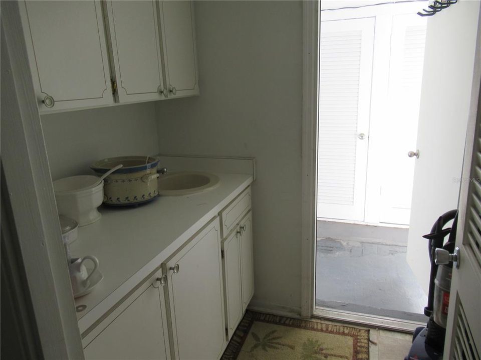 待售: $119,900 (2 贝兹, 1 浴室, 768 平方英尺)