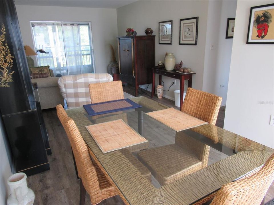 待售: $119,900 (2 贝兹, 1 浴室, 768 平方英尺)