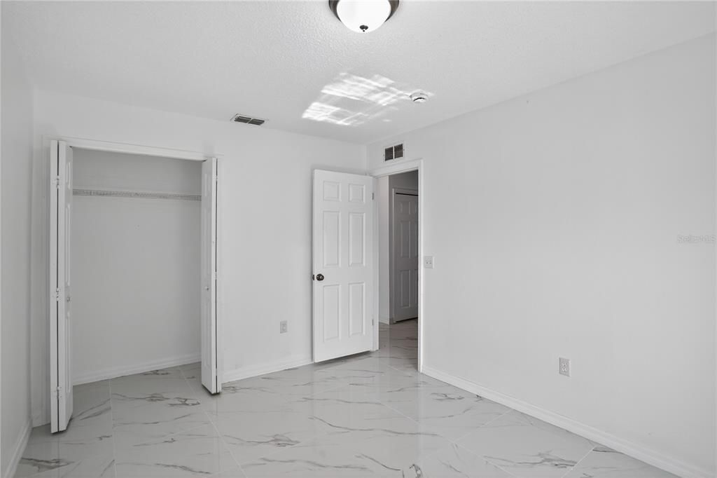 En Venta: $399,900 (4 camas, 2 baños, 2088 Pies cuadrados)