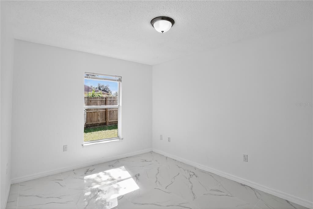 En Venta: $399,900 (4 camas, 2 baños, 2088 Pies cuadrados)