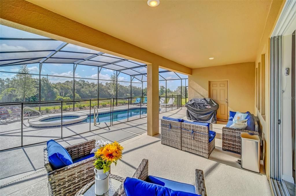 For Sale: $639,000 (6 beds, 5 baths, 3173 Square Feet)