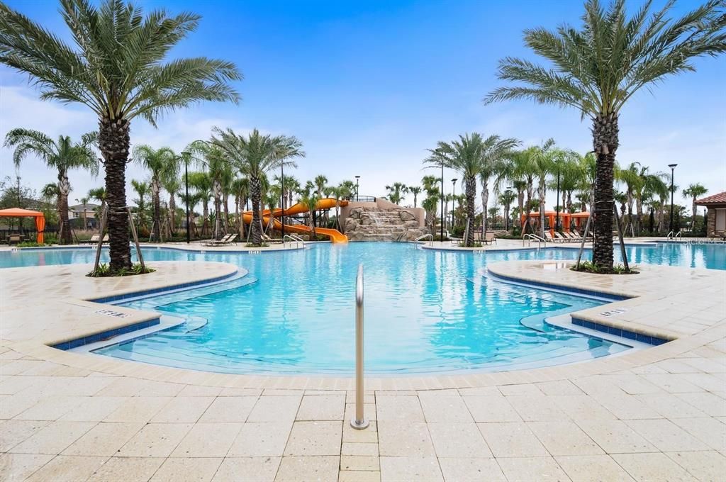 For Sale: $639,000 (6 beds, 5 baths, 3173 Square Feet)