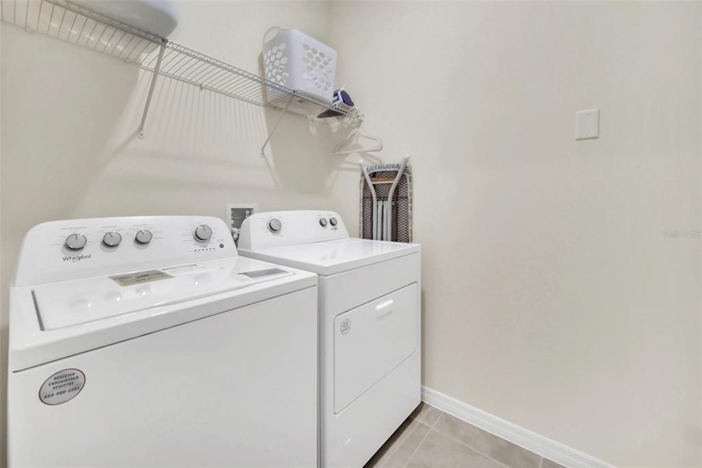 For Sale: $639,000 (6 beds, 5 baths, 3173 Square Feet)