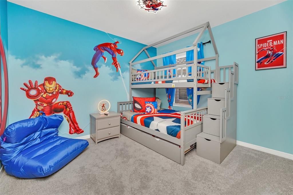 For Sale: $639,000 (6 beds, 5 baths, 3173 Square Feet)