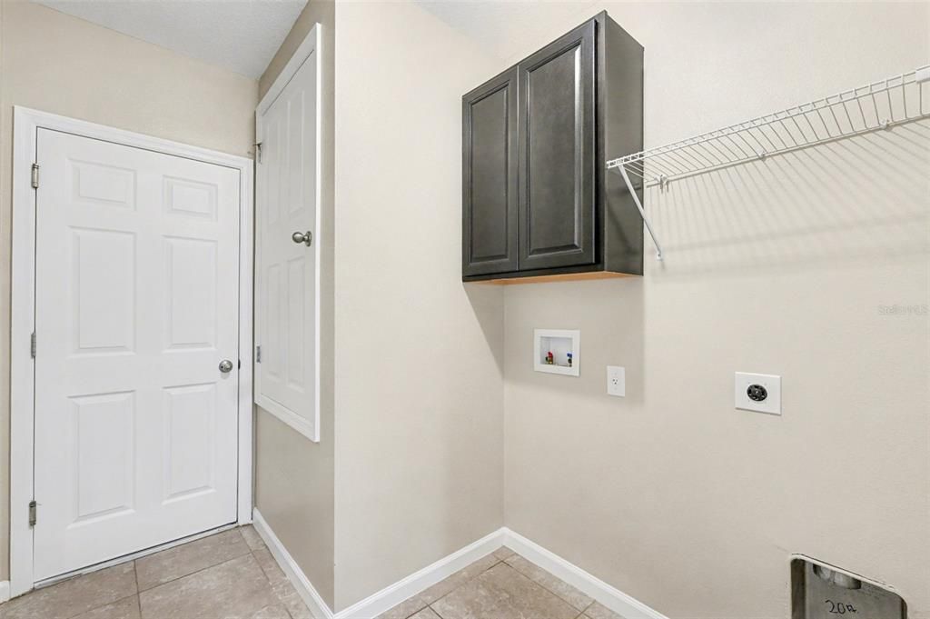 На продажу: $399,900 (3 спален, 2 ванн, 1770 Квадратных фут)