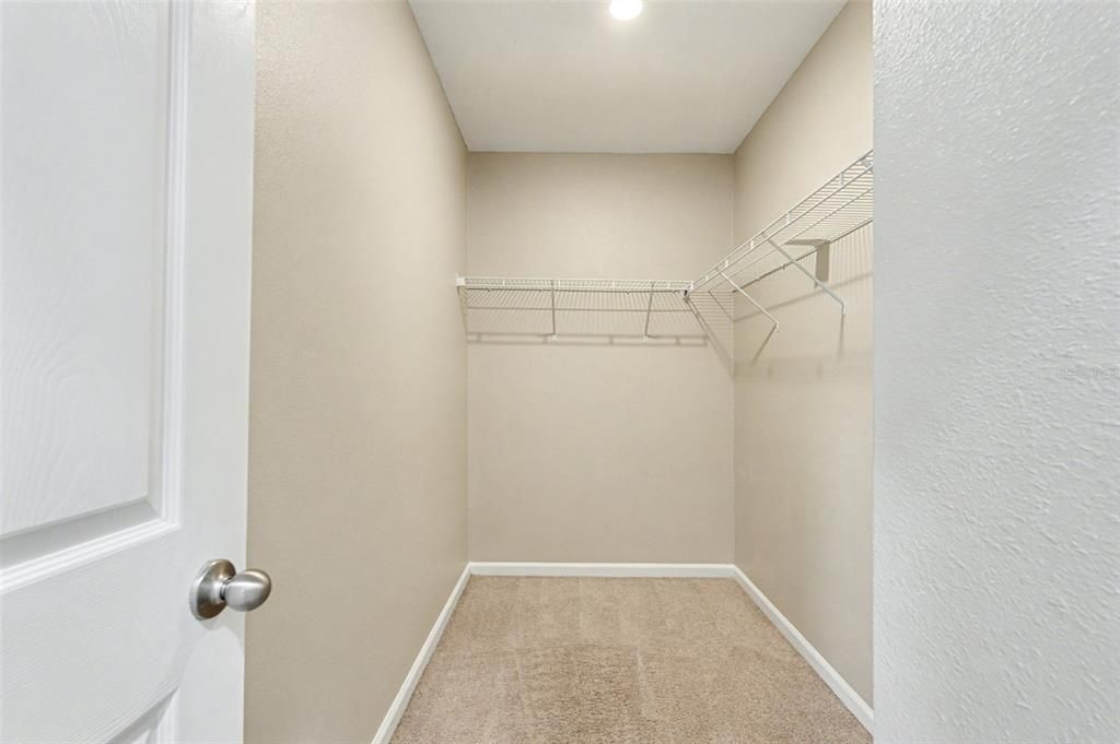 На продажу: $399,900 (3 спален, 2 ванн, 1770 Квадратных фут)