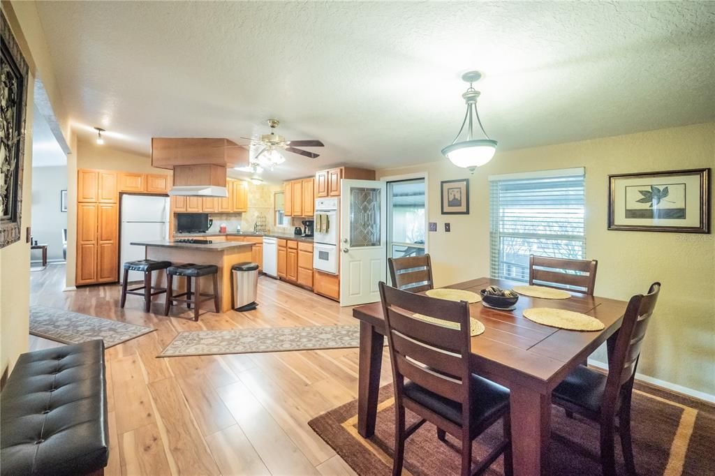 For Sale: $389,947 (3 beds, 2 baths, 1620 Square Feet)