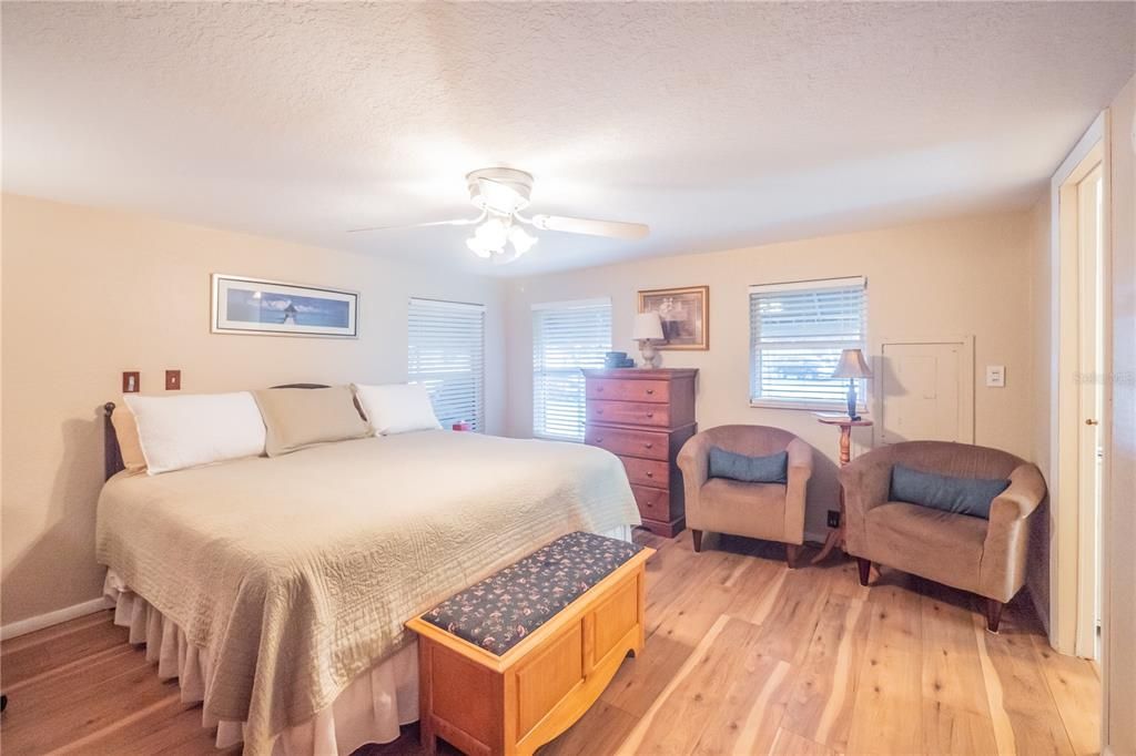 For Sale: $389,947 (3 beds, 2 baths, 1620 Square Feet)