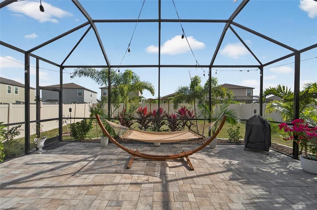 For Sale: $369,000 (4 beds, 2 baths, 1914 Square Feet)