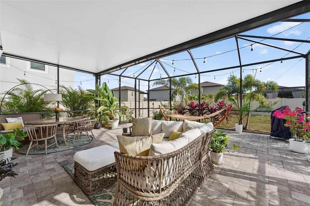 For Sale: $369,000 (4 beds, 2 baths, 1914 Square Feet)