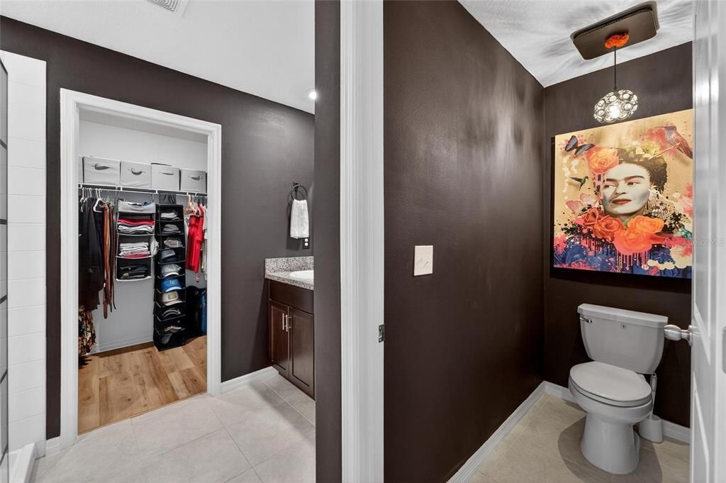 For Sale: $369,000 (4 beds, 2 baths, 1914 Square Feet)