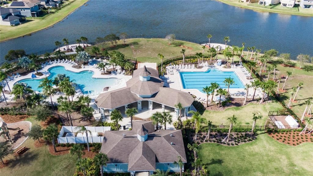 For Sale: $369,000 (4 beds, 2 baths, 1914 Square Feet)