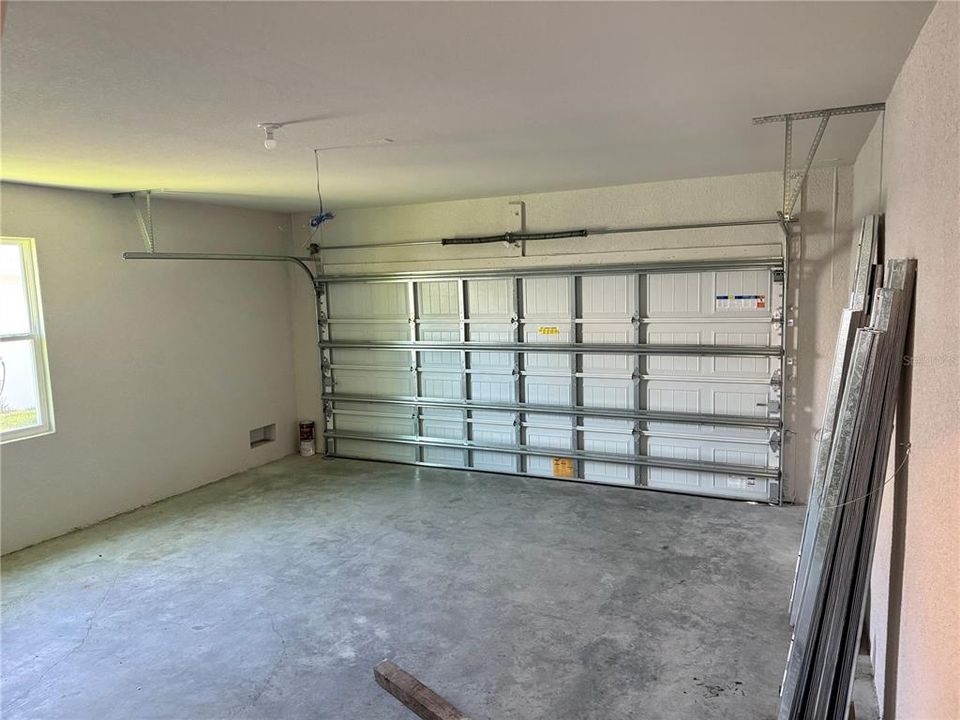 For Sale: $357,100 (4 beds, 2 baths, 1755 Square Feet)