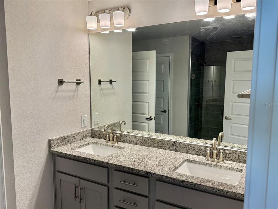 For Sale: $357,100 (4 beds, 2 baths, 1755 Square Feet)