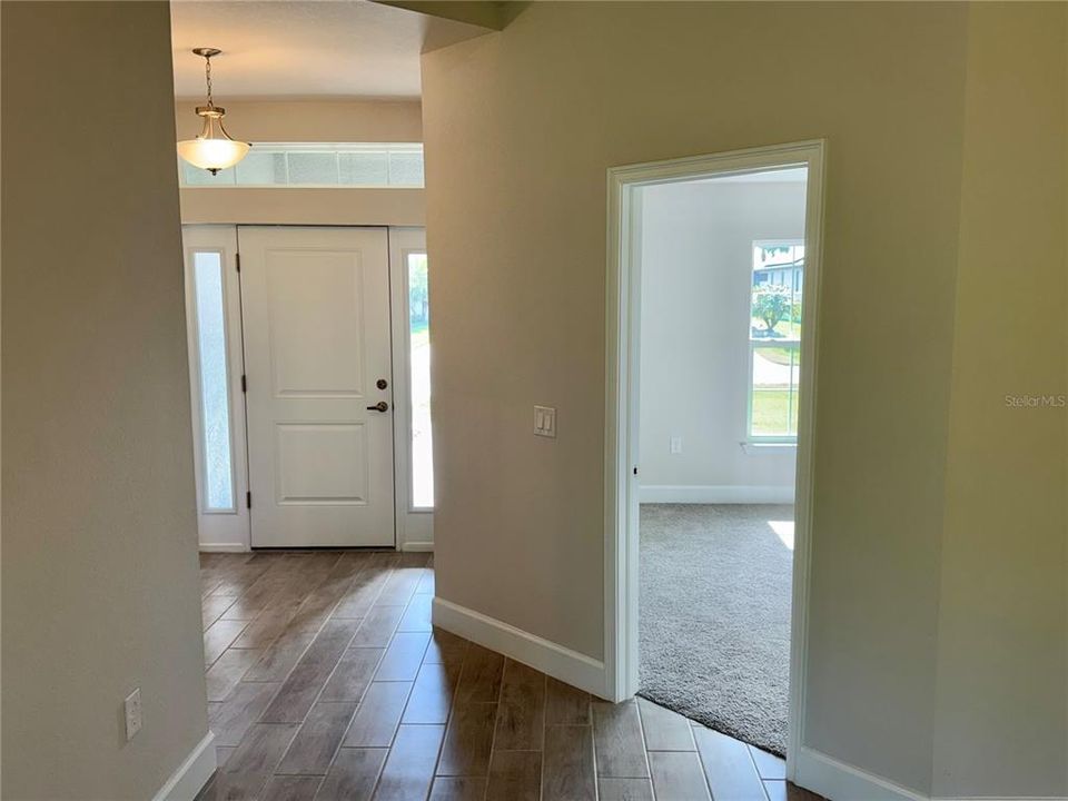 For Sale: $357,100 (4 beds, 2 baths, 1755 Square Feet)