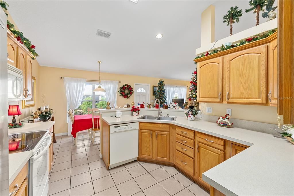 For Sale: $259,900 (3 beds, 2 baths, 1680 Square Feet)