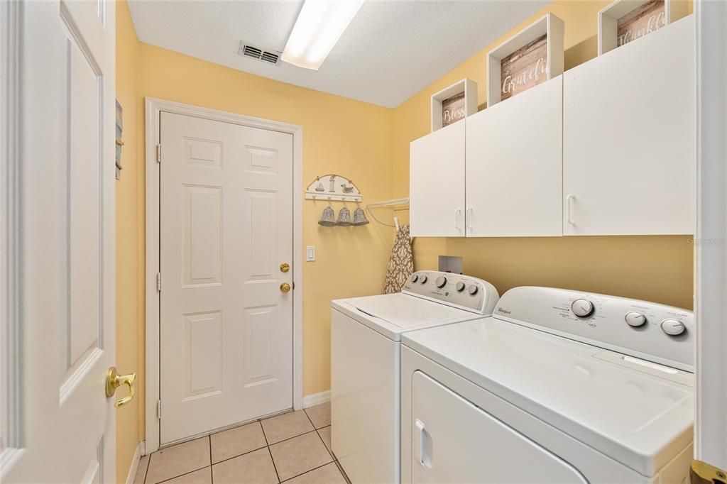 For Sale: $259,900 (3 beds, 2 baths, 1680 Square Feet)