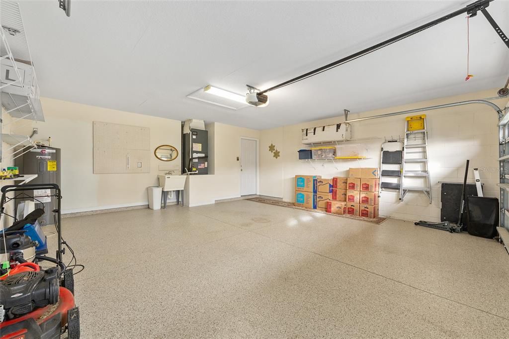 For Sale: $259,900 (3 beds, 2 baths, 1680 Square Feet)