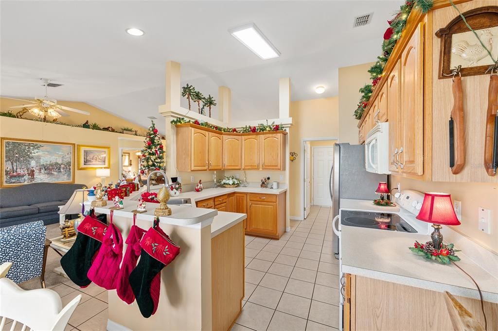 For Sale: $259,900 (3 beds, 2 baths, 1680 Square Feet)