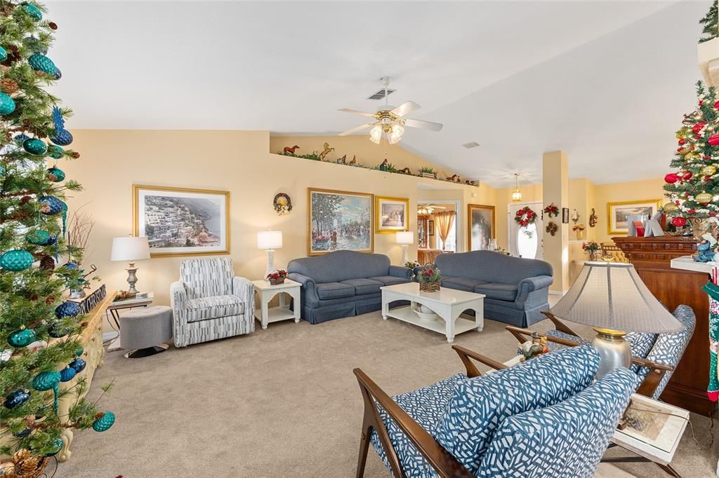 For Sale: $259,900 (3 beds, 2 baths, 1680 Square Feet)