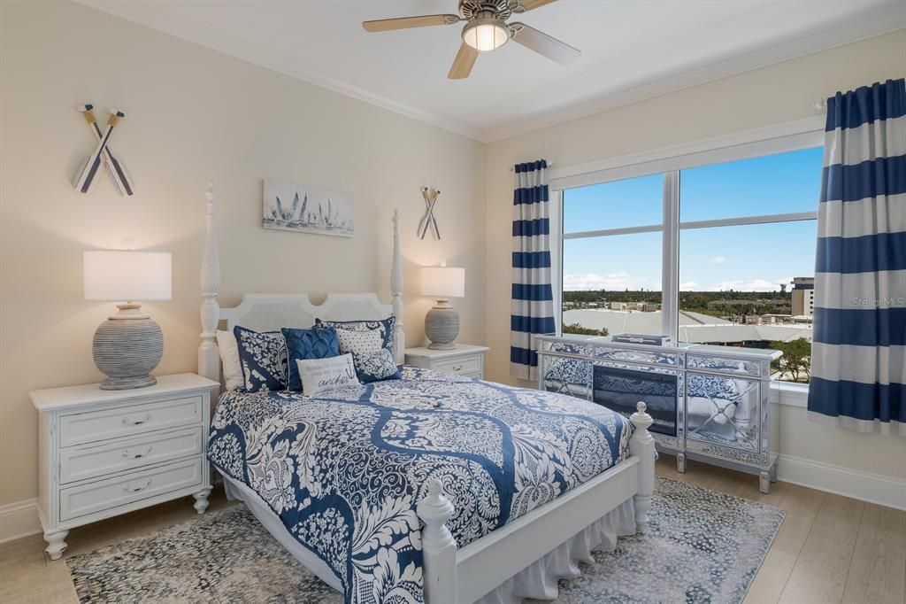 En Venta: $649,000 (2 camas, 2 baños, 1750 Pies cuadrados)