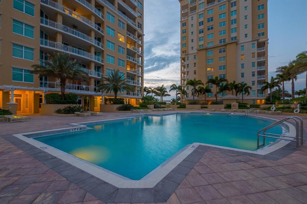 En Venta: $649,000 (2 camas, 2 baños, 1750 Pies cuadrados)