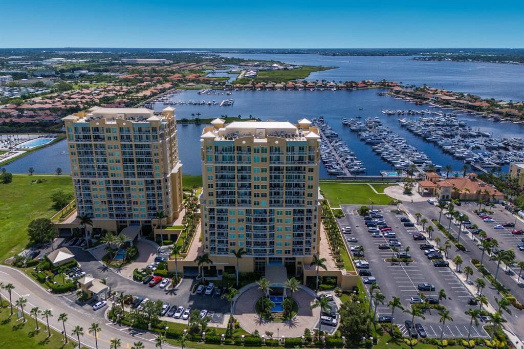 En Venta: $649,000 (2 camas, 2 baños, 1750 Pies cuadrados)