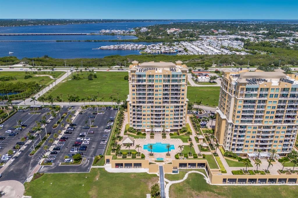 En Venta: $649,000 (2 camas, 2 baños, 1750 Pies cuadrados)