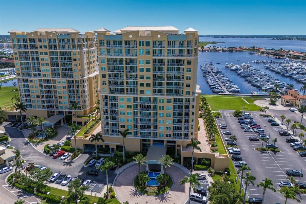 En Venta: $649,000 (2 camas, 2 baños, 1750 Pies cuadrados)