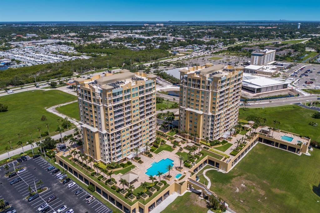 En Venta: $649,000 (2 camas, 2 baños, 1750 Pies cuadrados)