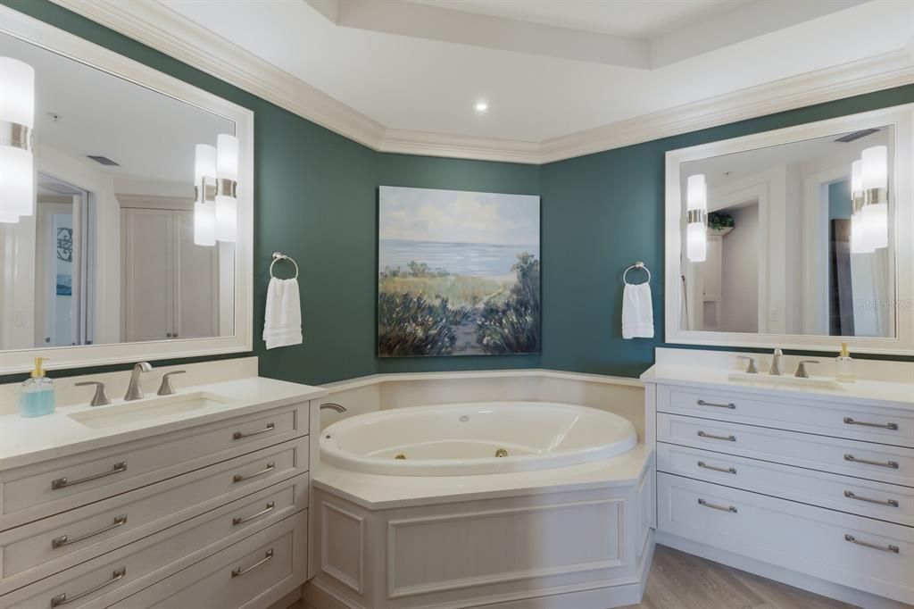 En Venta: $649,000 (2 camas, 2 baños, 1750 Pies cuadrados)