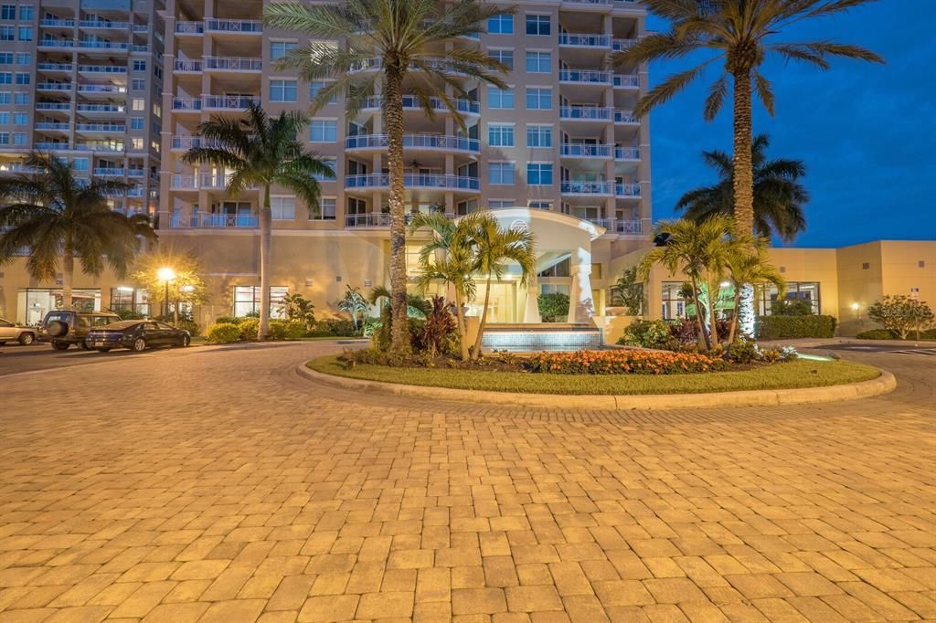 En Venta: $649,000 (2 camas, 2 baños, 1750 Pies cuadrados)