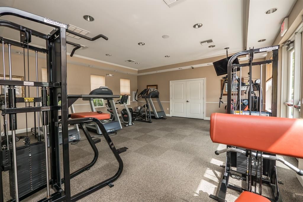 En Venta: $649,000 (2 camas, 2 baños, 1750 Pies cuadrados)