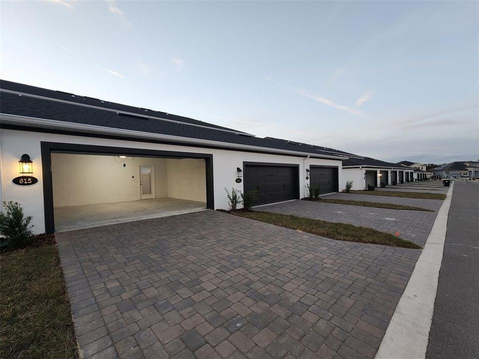 For Rent: $2,400 (3 beds, 2 baths, 1691 Square Feet)