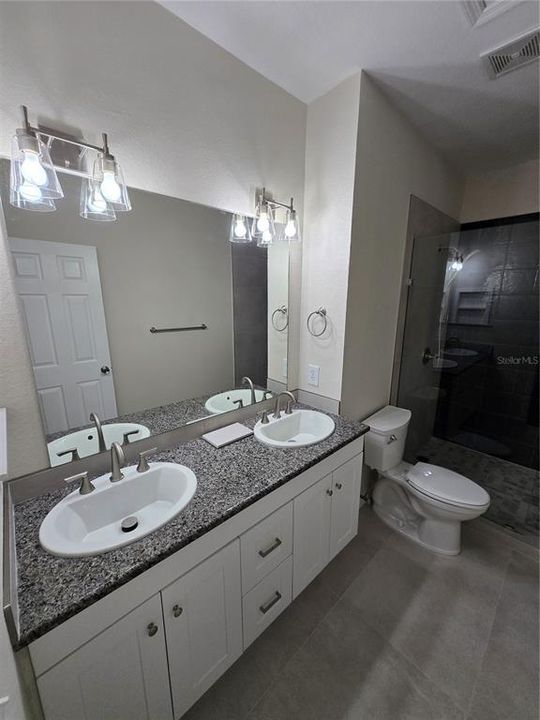 For Rent: $1,500 (1 beds, 1 baths, 1002 Square Feet)