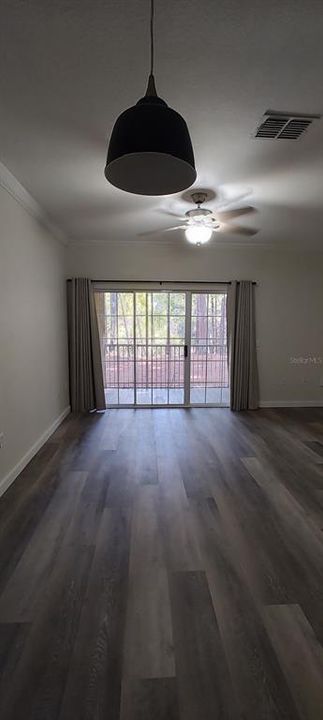 For Rent: $1,500 (1 beds, 1 baths, 1002 Square Feet)