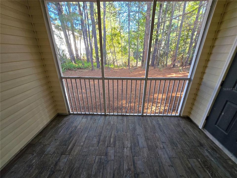 For Rent: $1,500 (1 beds, 1 baths, 1002 Square Feet)