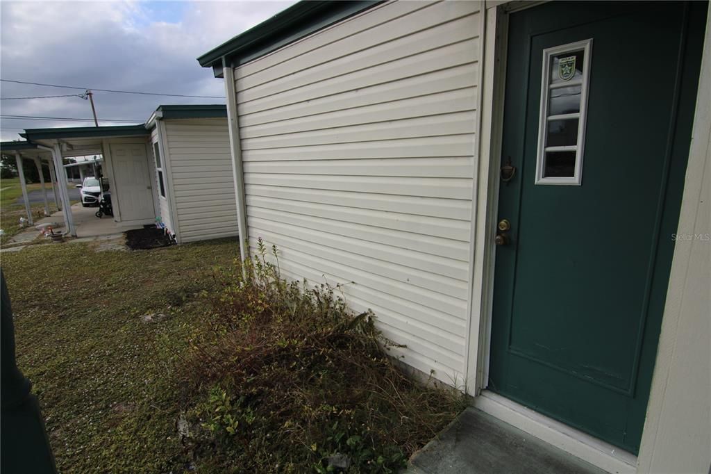 待售: $154,900 (1 贝兹, 1 浴室, 861 平方英尺)