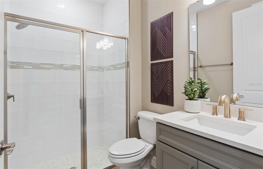 En Venta: $549,370 (2 camas, 2 baños, 1917 Pies cuadrados)