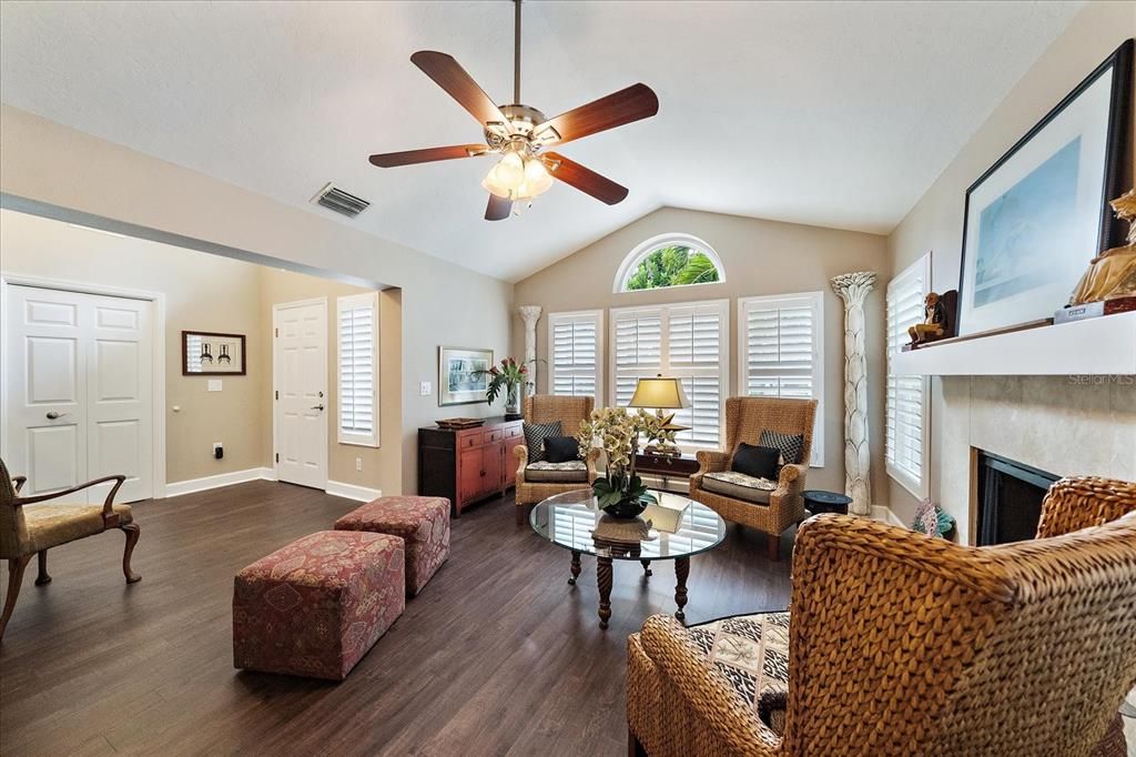 For Sale: $849,000 (3 beds, 2 baths, 1853 Square Feet)