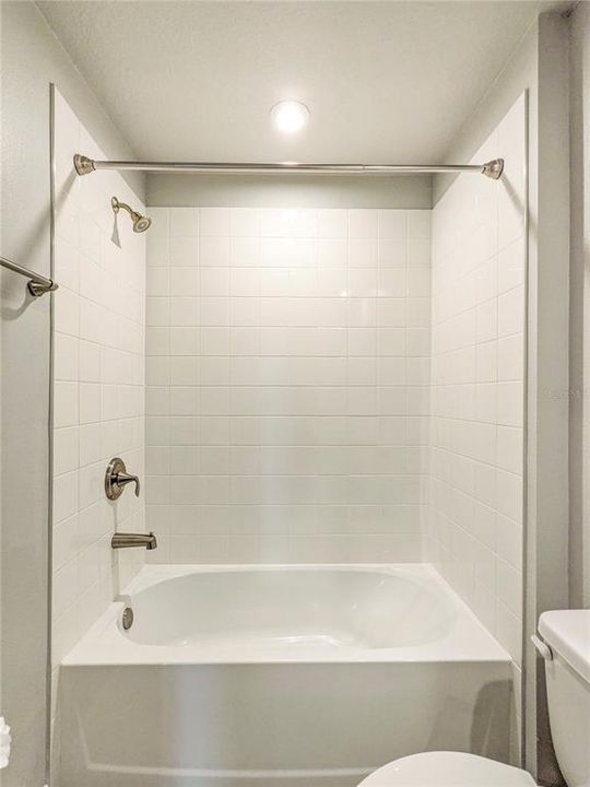 出租: $2,395 (3 贝兹, 2 浴室, 1549 平方英尺)