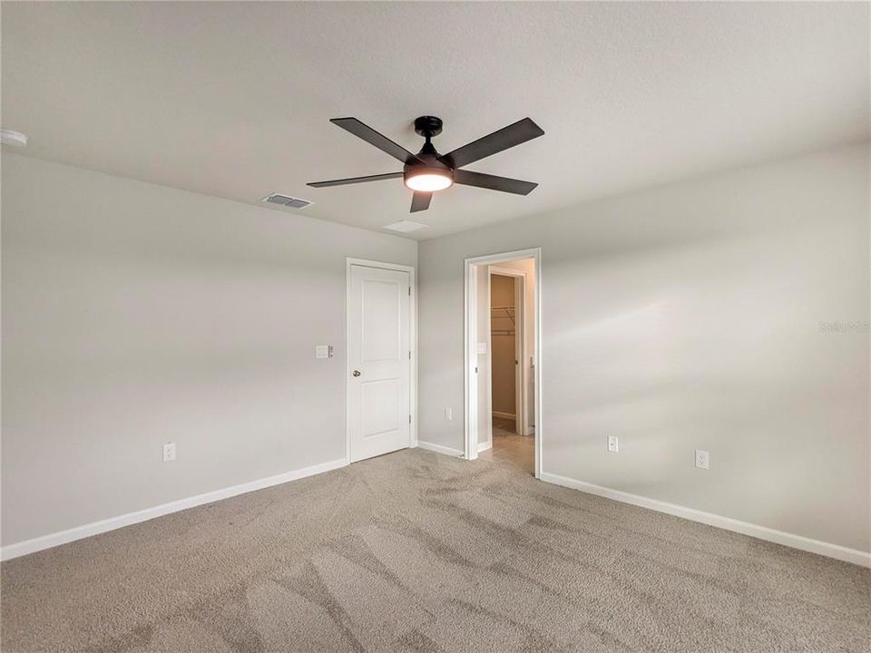 出租: $2,395 (3 贝兹, 2 浴室, 1549 平方英尺)