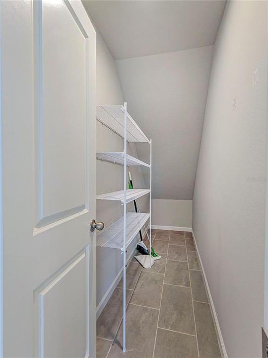 出租: $2,395 (3 贝兹, 2 浴室, 1549 平方英尺)